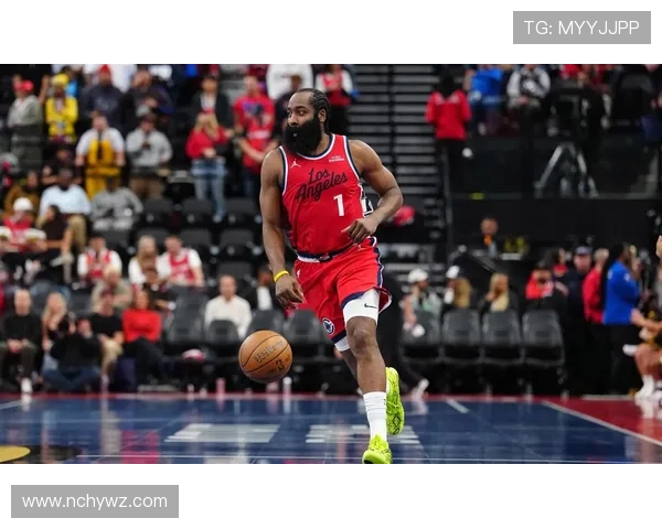 湖人不敌快船三噩耗艾顿再崩